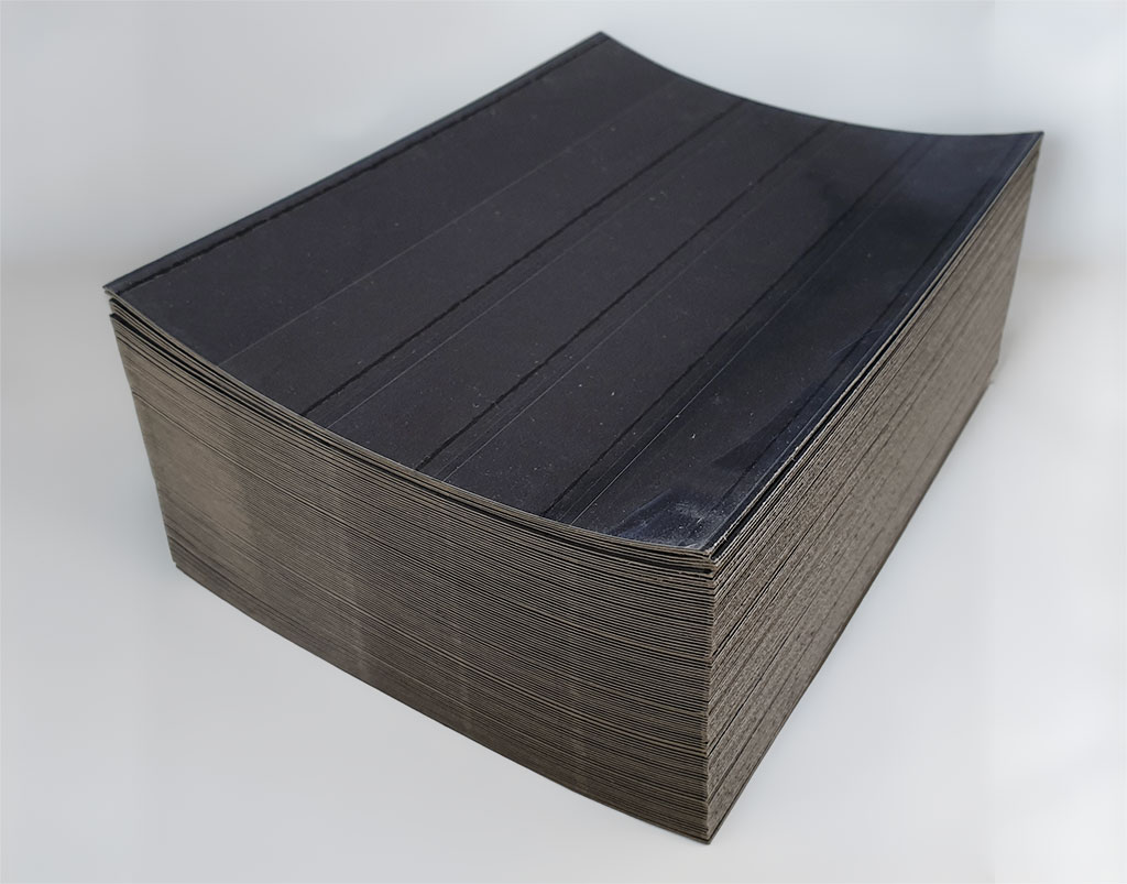 2100 Versand-Einsteckkarten 156 x 112 mm mit 4 Streifen und Deckblatt, leicht gebogen (Großkarton)